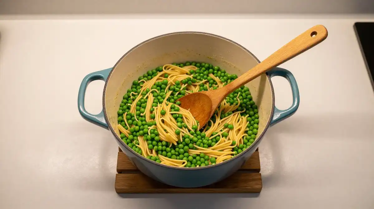 How to Make One Pot Pasta and Peas for Easy Weeknight Cooking